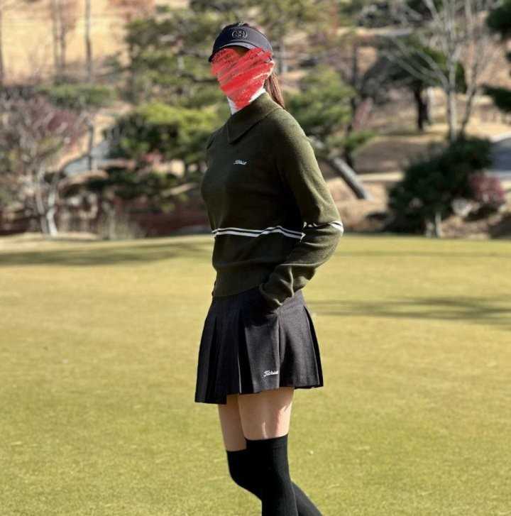 타이틀리스트 여성 하프 집 스웨터